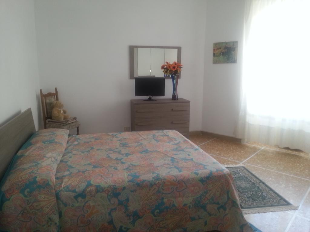 Amico Del Sole Bed & Breakfast Roma Phòng bức ảnh
